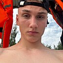 Знакомства: Саша, 19 лет, Марьина Горка