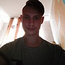 Знакомства: Рафаэль, 20 лет, Ленинск