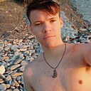 Знакомства: Дима, 18 лет, Крымск