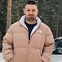 Знакомства: Артём, 33 года, Волхов