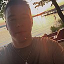 Знакомства: Артем, 22 года, Иваново