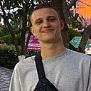 Знакомства: Илья, 23 года, Евпатория