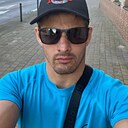 Знакомства: Олег, 32 года, Познань