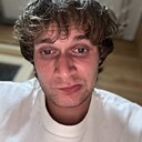 Знакомства: Maksym, 25 лет, Pitești