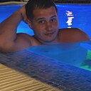 Знакомства: Costin, 26 лет, București