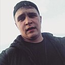 Знакомства: Артём, 29 лет, Белово