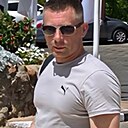 Знакомства: Валерий, 44 года, Тюмень