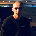 Знакомства: Антон, 26 лет, Лесной