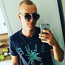 Знакомства: Владислав, 29 лет, Киров