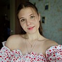 Знакомства: Полина, 19 лет, Москва