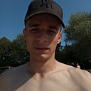 Знакомства: Андрей, 20 лет, Новошахтинск