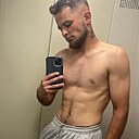 Знакомства: Макс, 27 лет, Варшава