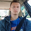 Знакомства: Максим, 21 год, Лунинец