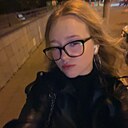 Знакомства: Лизочек, 19 лет, Мытищи