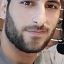 Знакомства: Гарик, 32 года, Ялта