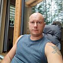 Знакомства: Илья, 40 лет, Калуга