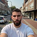 Знакомства: Максим, 34 года, Братск