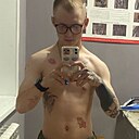 Знакомства: Владислав, 21 год, Ижевск