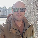 Знакомства: Валера, 35 лет, Островец