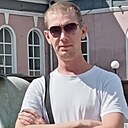 Знакомства: Юрий, 35 лет, Новотитаровская