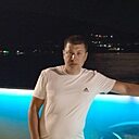 Знакомства: Максим, 35 лет, Павлово