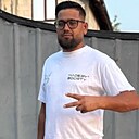 Знакомства: George, 29 лет, București