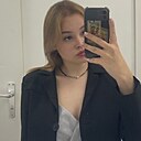 Знакомства: Кира, 18 лет, Смоленск