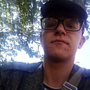 Знакомства: Максим, 23 года, Зеленодольск