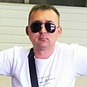 Знакомства: Олег, 47 лет, Караганда