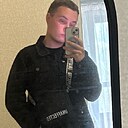 Знакомства: Артём, 21 год, Лобня