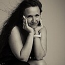 Знакомства: Алёна, 24 года, Великий Новгород