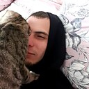 Знакомства: Максим, 26 лет, Кировград