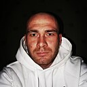 Знакомства: Максим, 34 года, Воткинск