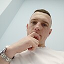 Знакомства: Макс, 32 года, Бобруйск