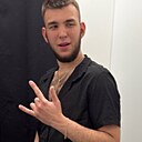 Знакомства: Олег, 19 лет, Львов