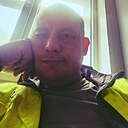 Знакомства: Олег, 34 года, Горнозаводск