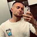 Знакомства: Victor, 27 лет, Калинковичи