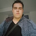 Знакомства: Антон, 19 лет, Новоалтайск