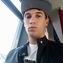 Знакомства: Виктор, 28 лет, Воложин