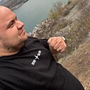 Знакомства: Федор, 27 лет, Шахтерск