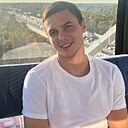 Знакомства: Евгений, 28 лет, Червень