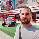 Знакомства: Юрий, 32 года, Мариуполь