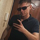 Знакомства: Илья, 29 лет, Саратов