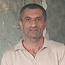 Знакомства: Овик, 42 года, Геленджик
