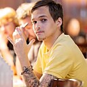 Знакомства: Влад, 21 год, Саратов