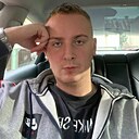 Знакомства: Артём Андреевич, 24 года, Ясиноватая