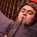 Знакомства: Антон, 25 лет, Новоалтайск