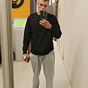 Знакомства: Денис, 22 года, Бронницы