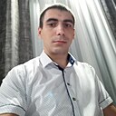 Знакомства: Максим, 32 года, Шахты