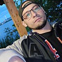 Знакомства: Денис, 28 лет, Екатеринбург